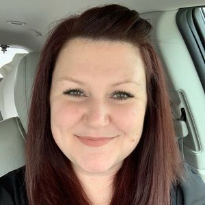 Meet your Posher, Alison